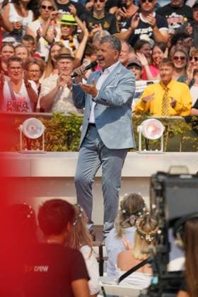 ZDF-Fernsehgarten 2026. Semino Rossi im ZDF Fernsehgarten mit dem Motto Schlagerparty am 30.08.2026 in Mainz. Mainz ZDF Fernsehgarten Rheinland-Pfalz