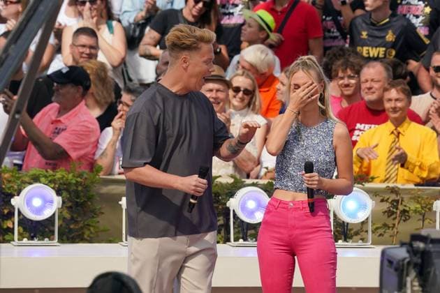 ZDF-Fernsehgarten 2026. NEONLICHT Musik-Duo bestehend aus Nadine Ellrich und Julian Fiege im ZDF Fernsehgarten mit dem Motto Schlagerparty am 30.08.2026 in Mainz. Mainz ZDF Fernsehgarten Rheinland-Pfalz