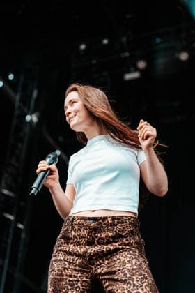 Sigrid at Victorious Festival Portsmouth 30 aug 2026 Norwegian Synth Pop icon Sigrid gets the crowd pumed on the final day of Victorious Fesitval Southsea Portsmouth 30 Aug 2026, Credit:commonlight James Boughton Avalon  Copyright: xcommonlightx xJamesxBoughtonx xAvalonx 1129354594