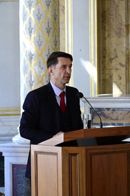 Tobias Wolf bei der 27. Verleihung des renommierten Erich-Kästner-Preis an Samuel Koch durch den Presseclub Dresden im Schloss Albrechtsberg. Dresden, 30.08.2026 Copyright: xMatthiasxWehnertx