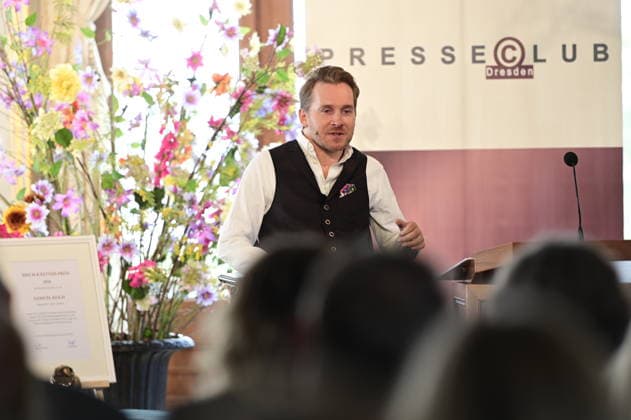 Samuel Koch bei der 27. Verleihung des renommierten Erich-Kästner-Preis an Samuel Koch durch den Presseclub Dresden im Schloss Albrechtsberg. Dresden, 30.08.2026 Copyright: xMatthiasxWehnertx