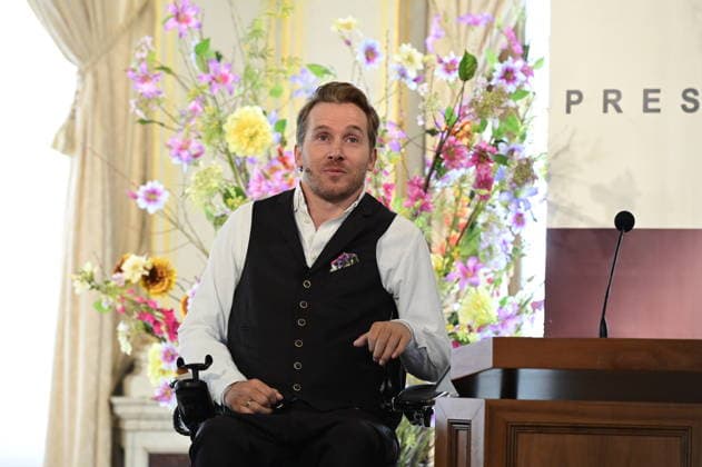Samuel Koch bei der 27. Verleihung des renommierten Erich-Kästner-Preis an Samuel Koch durch den Presseclub Dresden im Schloss Albrechtsberg. Dresden, 30.08.2026 Copyright: xMatthiasxWehnertx