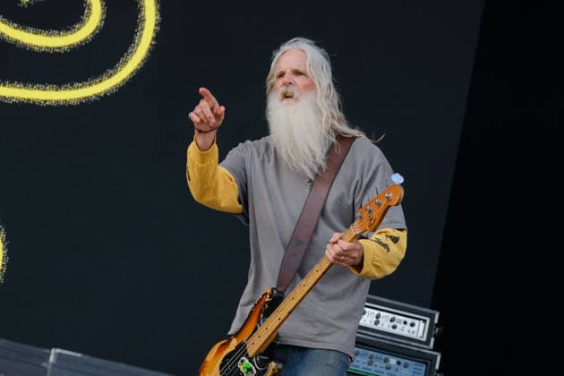 Reef performing live at Victorious Festival in Southsea - 30 Aug 2026 Jack Bessant bass guitarist with British indie rock band performing Reef live on stage at Victorious Festival. Southsea United Kingdom Copyright: xDawnxFletcher-Parkx xSOPAxImagesx reef (21)