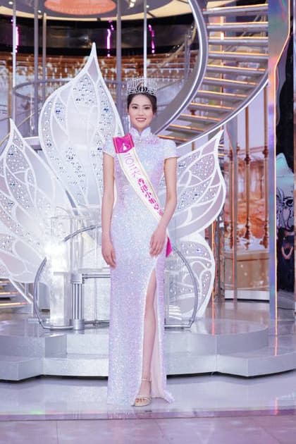 HONG KONG, CHINA - AUGUST 30: First runner-up Ada Tang poses at the Miss Hong Kong 2026 pageant on August 30, 2026 in Hong Kong, China.  Copyright: xVCGx 111663131025