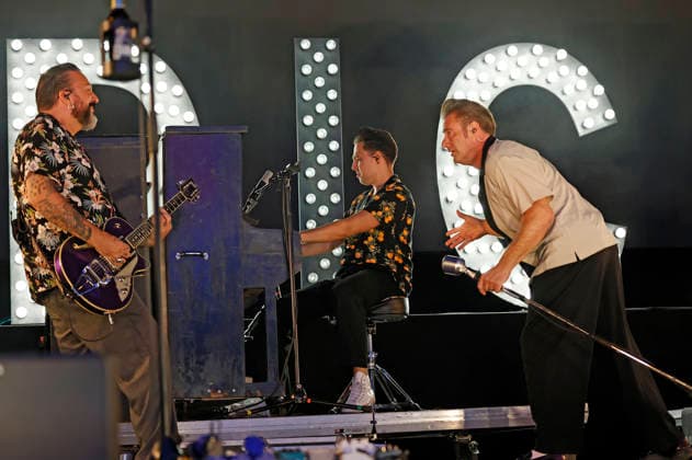 Dick Brave live bei einem Konzert auf dem Waltroper Parkfest 2026 im Stadtpark. Waltrop, 30.08.2026