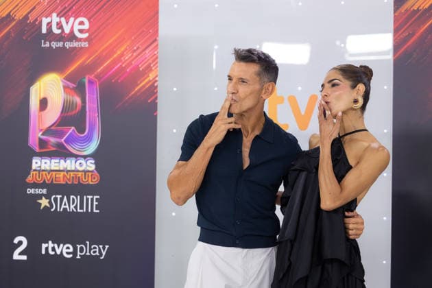 Presentation of the 2026 Juventud Awards TV host and actor Jesús Vázquez and model and host Alejandra Espinoza pose at the photocall for the presentation of the 2026 Juventud Awards on August 31, 2026, in Madrid, Spain. The Premios Juventud, presented by RTVE and TelevisaUnivision, highlight the work of role models for the younger generations, with categories such as television, streaming, music, and content creators. AUGUST 31, 2026 CELEBRITIES FAMOUS PEOPLE YOUTH Jesús Hellí Madrid Madrid, Spain Copyright: xJesusxHellinx 7740864