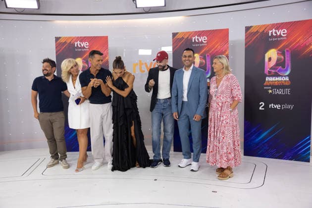 Presentation of the 2026 Youth Awards Group photo at the photocall for the presentation of the 2026 Youth Awards, on August 31, 2026, in Madrid, Spain. The Juventud Awards, presented by RTVE and TelevisaUnivision, highlight the work of role models for the younger generations, with categories such as television, streaming, music, and content creators. AUGUST 31, 2026 CELEBRITIES FAMOUS PEOPLE YOUTH Jesús Hellí Madrid Madrid, Spain Copyright: xJesusxHellinx 7740921