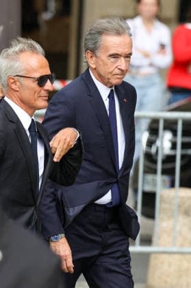 Olivier Bialobos, Bernard Arnault Arrivals at the funeral of Mathilde Favier at the Church of Saint Sulpice in Paris on August 31, 2026 Dominique Jacovides Cyril Moreau Bestimage Arrivals at the funeral of Mathilde Favier at the Church of Saint Sulpice in Paris on August 31, 2026 Paris, France  Copyright: xJACOVIDES-MOREAUx xBESTIMAGExJACOVIDES-MOREAUx xBESTIMAGEx