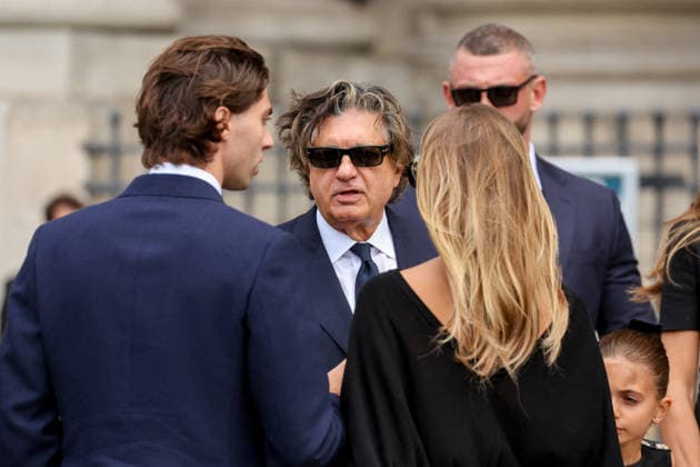 Robert Agostinelli and his children, Carlo Agostinelli and Héloïse Agostinelli, arriving at Mathilde Favier s funeral at the Church of Saint Sulpice in Paris, August 31, 2026 Dominique Jacovides Cyril Moreau Bestimage Arrivals at the funeral of Mathilde Favier at the Church of Saint Sulpice in Paris on August 31, 2026 Paris, France  Copyright: xJACOVIDES-MOREAUx xBESTIMAGExJACOVIDES-MOREAUx xBESTIMAGEx