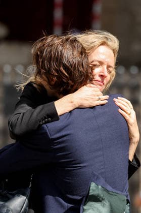 Delphine Arnault Arrives at Mathilde Favier s funeral at the Church of Saint Sulpice in Paris, August 31, 2026 Dominique Jacovides Cyril Moreau Bestimage Arrivals at the funeral of Mathilde Favier at the Church of Saint Sulpice in Paris on August 31, 2026 Paris, France  Copyright: xJACOVIDES-MOREAUx xBESTIMAGExJACOVIDES-MOREAUx xBESTIMAGEx