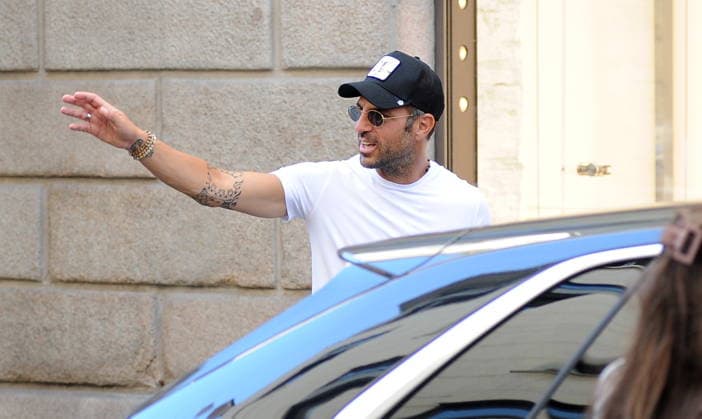 RECORD DATE NOT STATED IPA87977772 - Milan, photo by Mimmo Carriero—Cesc Fabregas, the Spanish coach of Como, is enjoying a relaxing afternoon with his wife, Daniella Semaan, and son, Leonardo  Copyright: xx xx 87977772
