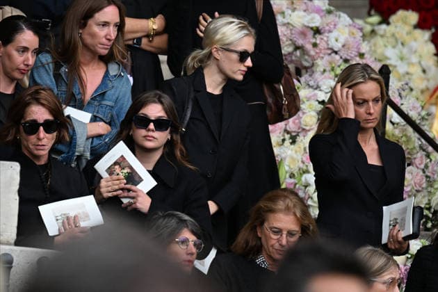 Louane Emera, Audrey Crespo Mara Leaving Mathilde Favier’s funeral at the Church of Saint Sulpice in Paris on August 31, 2026 Leaving Mathilde Favier’s funeral at the Church of Saint Sulpice in Paris, France  Copyright: xAgencex xBestimagexAgencex xBestimagex