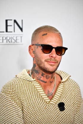 STOCKHOLM, SWEDEN 20260831 Joakim Lundell arrives on the red carpet ahead of the Kristallen Awards at Cirkus in Stockholm STOCKHOLM, SWEDEN x10430x  Copyright: xChristinexOlsson TTx KRISTALLENGALAN 2026 egn4LlYOMxU