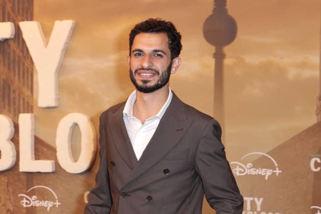 Mouataz Alshaltouh bei der City of Blood (Disney+) Serien Premiere am 31.08.2026 in Berlin Mouataz Alshaltouh attends the premiere og Hulu s City of Blood season 1 premiere on August 31, 2026 at Kino International in Berlin, Germany City of Blood Serien Premiere in Berlin
