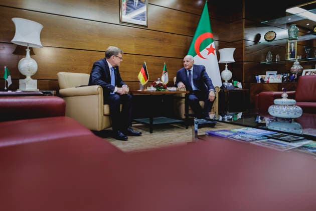 (L-R) Johann Wadephul (CDU), Bundesaussenminister, und Ahmed Attaf, Aussenminister von Algerien, aufgenommen im Rahmen eines gemeinsamen Treffens in Algier, 31.08.2026. Fotografiert im Auftrag des Auswaertigen Amtes. Algier Algerien *** L R Johann Wadephul (CDU), Federal Minister of Foreign Affairs, and Ahmed Attaf, Minister of Foreign Affairs of Algeria, photographed during a joint meeting in Algiers on August 31, 2026. Photographed on behalf of the Federal Foreign Office, Algiers, Algeria Copyright: xFlorianxGaertner AAx