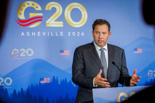 Lars Klingbeil, Bundesminister der Finanzen, aufgenommen im Rahmen des G-20 Treffens der Finanzministerinnen und Finanzminister sowie Notenbankgouverneurinnen und Notenbankgouverneuren. Hier waehrend eines Pressestatements. Asheville, 31.08.2026. Fotografiert im Auftrag des Bundesministeriums der Finanzen. Asheville United States of America *** Lars Klingbeil, Federal Minister of Finance, photographed during the G20 meeting of finance ministers and central bank governors here during a press statement in Asheville, August 31, 2026. Photographed on behalf of the Federal Ministry of Finance in Asheville, United States of America Copyright: xAmreixSchulz BMFx