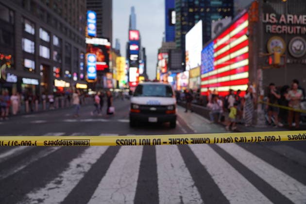(260901) -- NEW YORK, Sept. 1, 2026 -- This photo taken on Aug. 31, 2026 shows the site of a stabbing attack cordoned by police in New York City, the United States. A woman stabbed two people with a knife near New York City s Times Square Monday afternoon before she was shot by police, local media reported. ) (SpotNews) U.S.-NEW YORK-TIMES SQUARE-STABBING-ATTACK ZhangxFengguo 