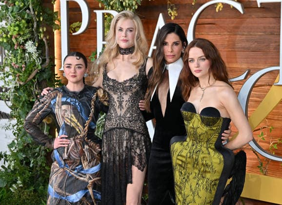 ˜Practical Magic 2™ US Premiere Maisie Williams, Nicole Kidman, Sandra Bullock and Joey King arriving to the Practical Magic 2 US premiere held at the Directors Village on August 31, 2026 in Westwood, CA. Westwood Directors Village California USA Copyright: xLISAxOConnorx xAFF-USA.comx