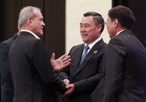 Kyrgyzstan SCO Summit 9232183 01.09.2026 Iranian President Masoud Pezeshkian and Kyrgyz President Sadyr Japarov speak with each other before a session of the Shanghai Cooperation Organization (SCO) summit in Bishkek, Kyrgyzstan. Vyacheslav Prokofiev Sputnik Bishkek Kyrgyzstan  Copyright: xVyacheslavxProkofievx
