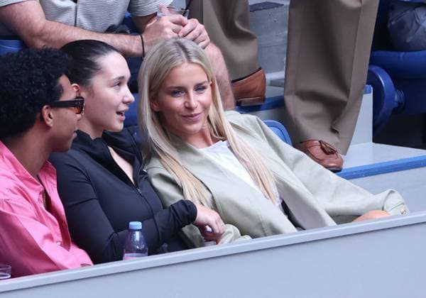 Us Open - Caroline Daur and Eva Lys In The Stands Caroline Daur and German tennis player Eva Lys attend the night session on day 2 at te US Open in New York, NY on August 31, 2026. Photo by Dylan Travis ABACAPRESS.COM New York NY  Copyright: xDylanxTravis ABACAx