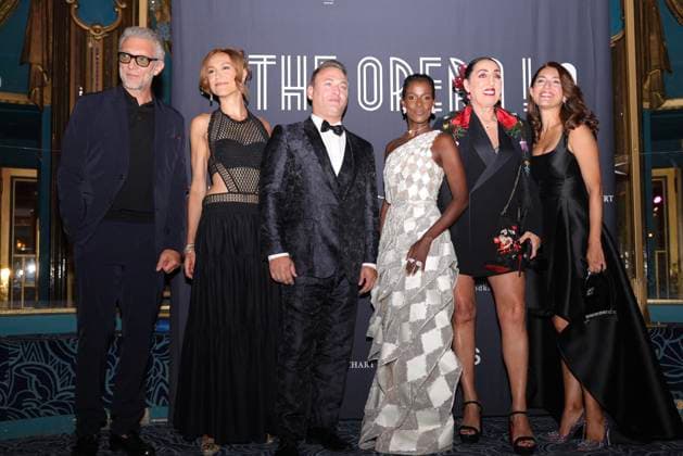 Vincent Cassel, Linda Gennari, Valentino Buzza, Mariam Battistelli, Rossy de Palma, Caterina Murino at the premiere of the film *The Opera* at the Folies Bergère in Paris on August 31, 2026. Jasmine Aissaoui Bestimage Premiere of the film *The Opera* at the Folies Bergère in Paris on August 31, 2026. Paris, France  Copyright: xJasminexAissaouix xBestimagexJasminexAissaouix xBestimagex