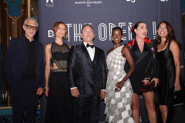 Vincent Cassel, Linda Gennari, Valentino Buzza, Mariam Battistelli, Rossy de Palma, Caterina Murino at the premiere of the film *The Opera* at the Folies Bergère in Paris on August 31, 2026. Jasmine Aissaoui Bestimage Premiere of the film *The Opera* at the Folies Bergère in Paris on August 31, 2026. Paris, France  Copyright: xJasminexAissaouix xBestimagexJasminexAissaouix xBestimagex