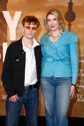 Max Schimmelpfennig und Sarah Löwentraut bei der Premiere der Hulu Original Serie City of Blood im Kino International. Berlin, 31.08.2026