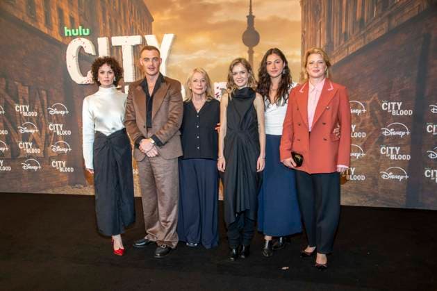 ABB CITYBLOOD- Melika Foroutan, David Schütter, Dagmar Manzel, Lea Drinda, Soma Pysall und Joerdis Triebel zu Gast bei der Premiere der deutschen Hulu Original Serie City of Blood im Kino International am 31.AUGUST 2026 in Berlin Berlin Deutschland