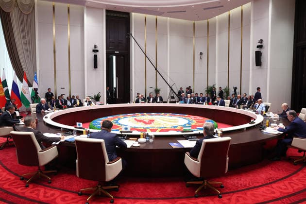 Council of Heads of State of the Shanghai Cooperation Organization in Bishkek BISHKEK, KYRGYZSTAN - SEPTEMBER 01: (----EDITORIAL USE ONLY – MANDATORY CREDIT - IRANIAN PRESIDENCY HANDOUT - NO MARKETING NO ADVERTISING CAMPAIGNS - DISTRIBUTED AS A SERVICE TO CLIENTS----) ( RESTRICTIONS: NO Access Israel Media Persian Language TV Stations Outside Iran Strictly No Access BBC Persian VOA Persian Manoto TV Iran International TV ) Leaders attend the Shanghai Cooperation Organization (SCO) Council of Heads of State Meeting in Bishkek, Kyrgyzstan, on September 1, 2026. Iranian Presidency Handout Anadolu Bishkek Kyrgyzstan. Editorial use only. Please get in touch for any other usage.  Copyright: x2026xAnadoluxIranianxPresidency Handoutx