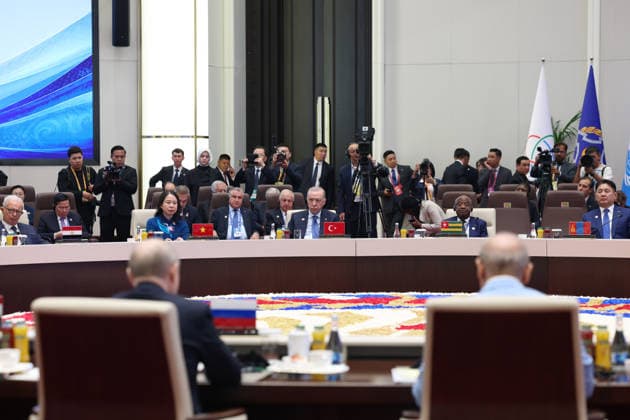 Turkish President Recep Tayyip Erdogan BISHKEK, KYRGYZSTAN - SEPTEMBER 01: (----EDITORIAL USE ONLY - MANDATORY CREDIT - TURKISH PRESIDENCY MURAT KULA HANDOUT - NO MARKETING NO ADVERTISING CAMPAIGNS - DISTRIBUTED AS A SERVICE TO CLIENTS----) Turkish President Recep Tayyip Erdogan attends the Shanghai Cooperation Organization Council of Heads of State meeting in Bishkek, on September 01, 2026 in Bishkek, Kyrgyzstan. The summit brings together heads of state and government from SCO member countries. Tur Presidency Murat Kula Anadolu Bishkek Kyrgyzstan. Editorial use only. Please get in touch for any other usage.  Copyright: x2026xAnadoluxTurxPresidencyx xMuratxKulax