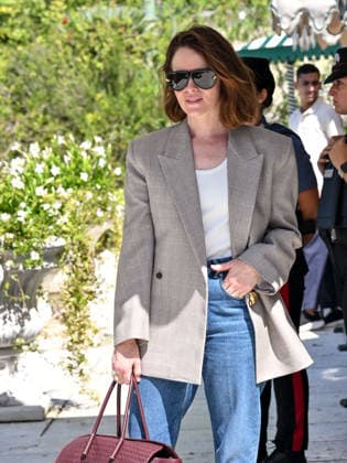 IPA87999152 - Venice, 83rd Venice International Film Festival 2026 - Arrivals at the Excelsior Hotel™s pier - Pictured: Claire Foy Copyright: xSimonexComix xPoolxPhotoxEventsx08x 87999152