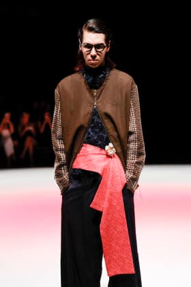 September 1, 2026, Tokyo, Japan: A model wearing fashion designer Rhett Eala s collection walks down the runway during the BENCH Fashion Show Threads of Dreams , part of the Rakuten Fashion Week TOKYO 2027 Spring Summer Collection. BENCH is the largest fashion and lifestyle brand in Philippines. The fashion week runs from August 31 to September 5. Tokyo Japan  - ZUMAm191 20260901_aap_m191_049 Copyright: xRodrigoxReyesxMarinx