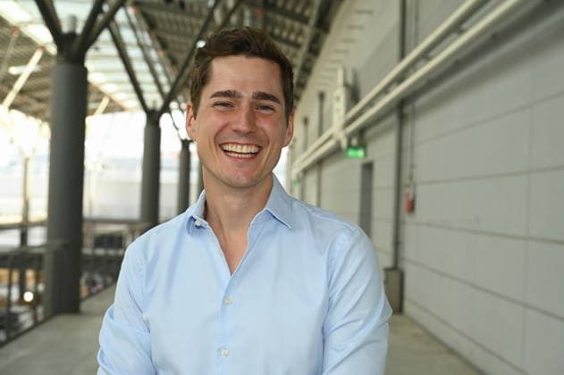 Schauspieler Timothy Boldt posiert beim grossen Fantreffen und Preisverleihung der RTL Serie Unter Uns