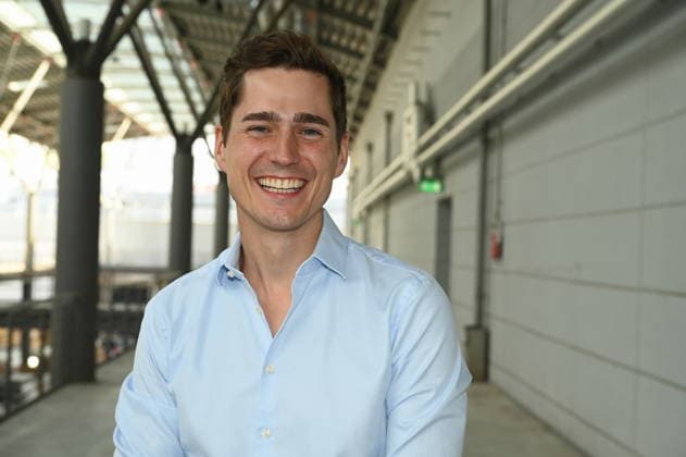 Schauspieler Timothy Boldt posiert beim grossen Fantreffen und Preisverleihung der RTL Serie Unter Uns