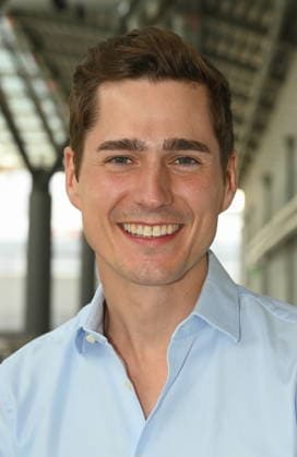 Schauspieler Timothy Boldt posiert beim grossen Fantreffen und Preisverleihung der RTL Serie Unter Uns