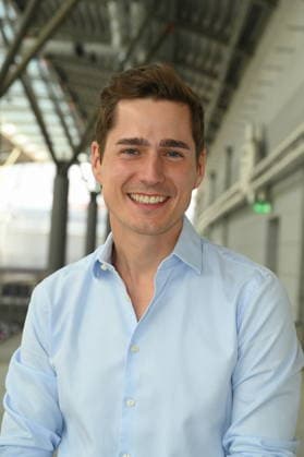 Schauspieler Timothy Boldt posiert beim grossen Fantreffen und Preisverleihung der RTL Serie Unter Uns