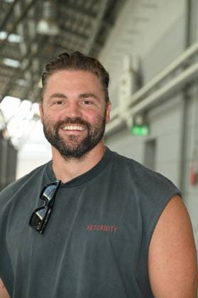 Schauspieler Benjamin Heinrich posiert beim grossen Fantreffen und Preisverleihung der RTL Serie Unter Uns