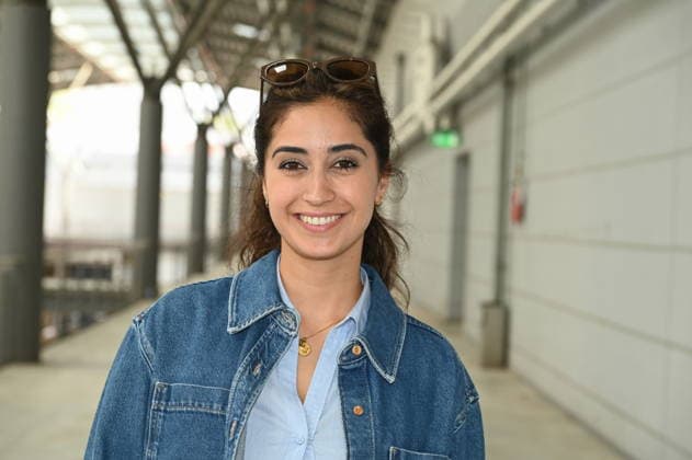 Schauspielerin Özge Delioglan posiert beim grossen Fantreffen und Preisverleihung der RTL Serie Unter Uns