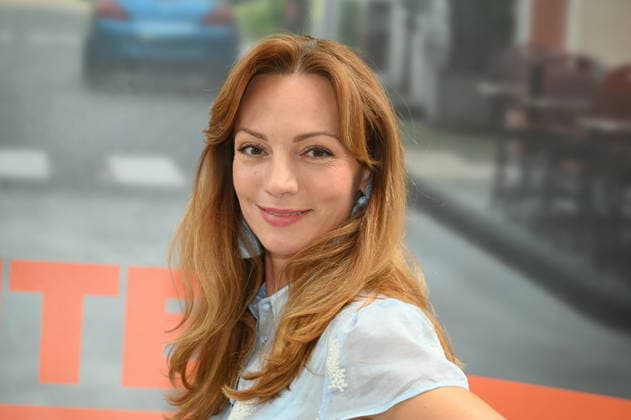 Schauspielerin Viola Wedekind posiert beim grossen Fantreffen und Preisverleihung der RTL Serie Unter Uns