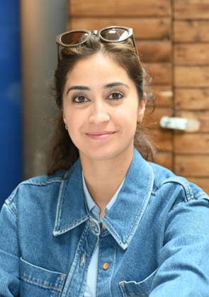 Schauspielerin Özge Delioglan posiert beim grossen Fantreffen und Preisverleihung der RTL Serie Unter Uns