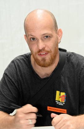 Schauspieler Patrick Müller posiert beim grossen Fantreffen und Preisverleihung der RTL Serie Unter Uns