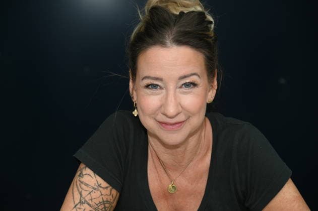 Schauspielerin Isabell Hertel posiert beim grossen Fantreffen und Preisverleihung der RTL Serie Unter Uns