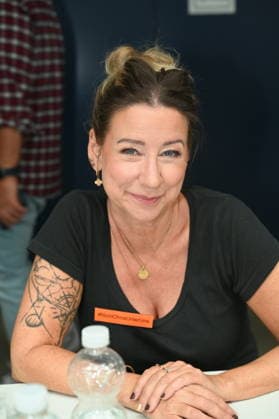 Schauspielerin Isabell Hertel posiert beim grossen Fantreffen und Preisverleihung der RTL Serie Unter Uns