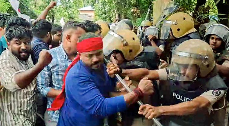 RECORD DATE NOT STATED DYFI protests over the MDMA Case in Keralam Kasaragod Keralam , Sep 01 (ANI): Security personnel present as Democratic Youth Federation of India (DYFI) stages a protest march towards the DGP office over the alleged mishandling and sabotage of the Kalikkadavu MDMA case investigation, in Kasaragod on Tuesday. (ANI Video Grab) Kasaragod Kerala India Copyright: xANIx ANI_20260901368