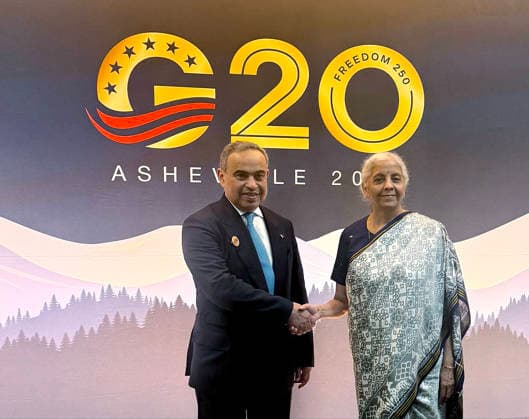 RECORD DATE NOT STATED FM Nirmala Sitharaman meets Qatar FM Ali bin Ahmed Al Kuwari Asheville North Carolin , Sep 01 (ANI): Union Finance Minister Nirmala Sitharaman meets the Minister of Finance of the State of Qatar, Ali bin Ahmed Al Kuwari, on the sidelines of the G20 Finance Ministers and Central Bank Governors (FMCBG) Meeting, in Asheville on Monday. (@FinMinIndia X ANI Photo) Copyright: xANIx ANI_20260901471