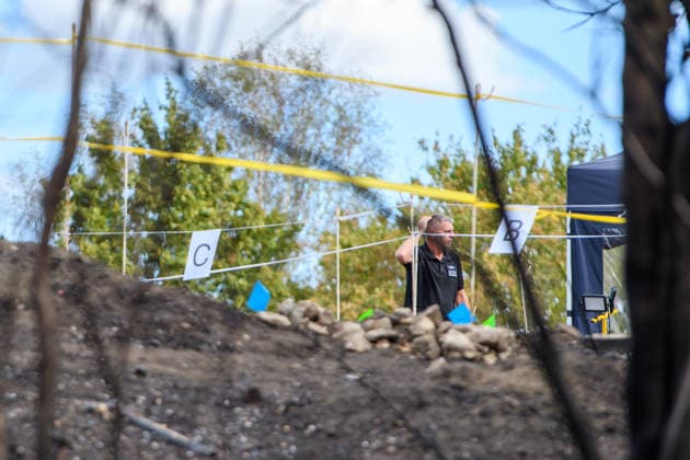 September 1, 2026, London, London, UK: London, UK. Police on scene at The Pits at the Bedfont Recreation Ground following the discovery of human remains. Three weeks after human remains were discovered in woodland in Feltham, the police investigation and searches of the surrounding area remain ongoing. Detectives from the Metropolitan Police Service launched a murder investigation following the discovery of human remains in woodland adjacent to Padstow Walk, Feltham. Police were called at 6:35pm on Wednesday, 12 August, following reports that bones had been found in the woodland. Subsequent examinations confirmed the remains were human. The remains are believed to belong to a woman aged approximately between 25 and 45 years old. Enquiries  - ZUMAl94_ 20260901_zaf_l94_038 Copyright: xPeterxManningx