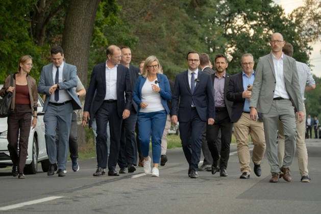 September 1, 2026, Turnow Preilack, Germany: Brandenburg Interior Minister Dr. Jan Redmann walks with officials and members of the media near the site of the suspected attack on a power substation in Brandenburg, Germany, September 1, 2026. Turnow Preilack Germany - ZUMAs319 20260901_znp_s319_015 Copyright: xGabyxSchuetzex