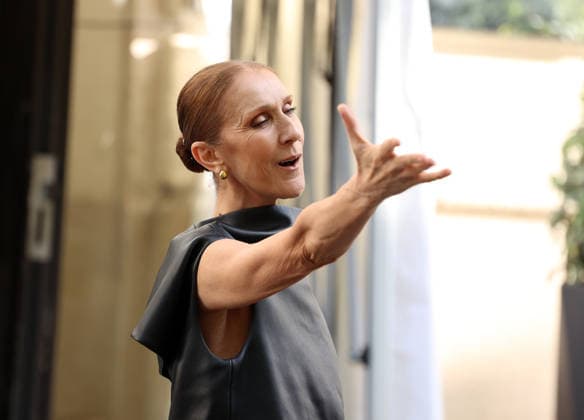 Celebrity, Celine Dion in Paris #3 CÃ line Dion leaves her apartment in Paris for the rehearsals of her shows CÃ line Dion leaves her apartment in Paris for the rehearsals of her shows in Paris, France on September 1, 2026  Copyright: xDidierxFereyx