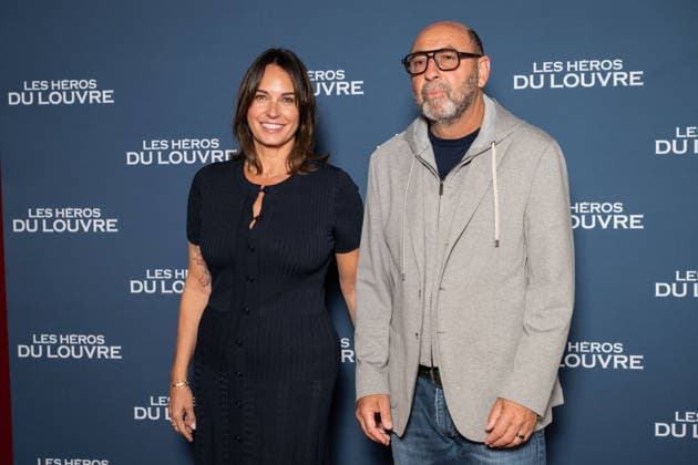 Les Heros Du Louvre Premiere - Paris AJ French actor Kad Merad and his wife French actress Julia Vignali attend the photocell of the « Les Heros Du Louvre » Paris Premiere at Cinema l Arlequin on September 1, 2026 in Paris, France. Photo by Alexis Jumeau ABACAPRESS.COM Paris France  Copyright: xJumeauxAlexis ABACAx