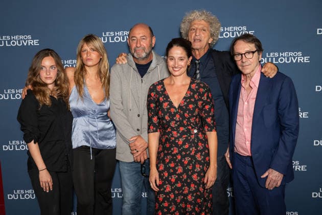 Entertainment Bilder des Tages #2 Les Heros Du Louvre Premiere - Paris AJ Fantine Guyot, French actress Julia de Nunez, French actor Kad Merad,Belgian actress Marie Gillain, French director Elie Chouraqui and French actor Jean-Hugues Anglade attend the photocell of the « Les Heros Du Louvre » Paris Premiere at Cinema l Arlequin on September 1, 2026 in Paris, France. Photo by Alexis Jumeau ABACAPRESS.COM Paris France  Copyright: xJumeauxAlexis ABACAx